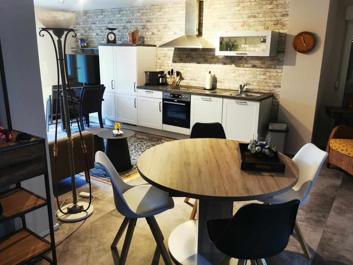 Naturnahe Schoene Neu Gestaltete Ferienwohnung Wurselen Exterior photo